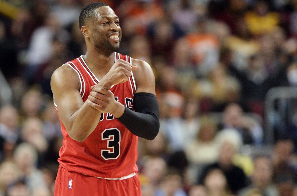 后场出球建 后场出球建